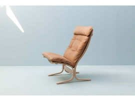 Fauteuil Siesta Classic, dossier haut de Ingmar Relling. Nouvelle édition.