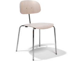 Mid-Century  modern chair model S 118. New release.