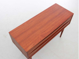Mid-Century modern scandinavian small chest of drawer by Arne Vodder
