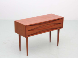 Mid-Century modern scandinavian small chest of drawer by Arne Vodder