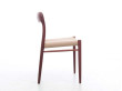 Suite de 4 chaises scandinaves en teck modèle 75